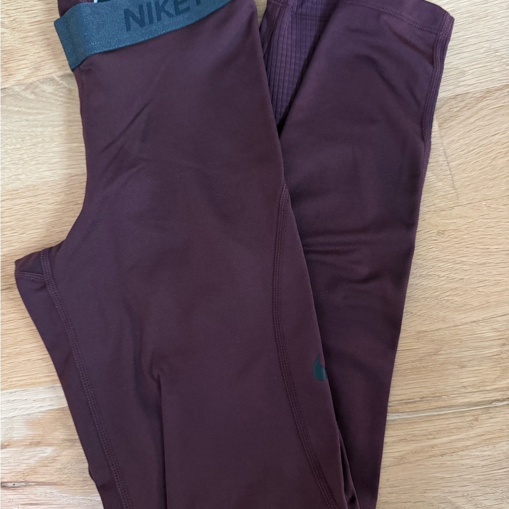 Nike Pro Burgundy Dri-FIT Leggings XS